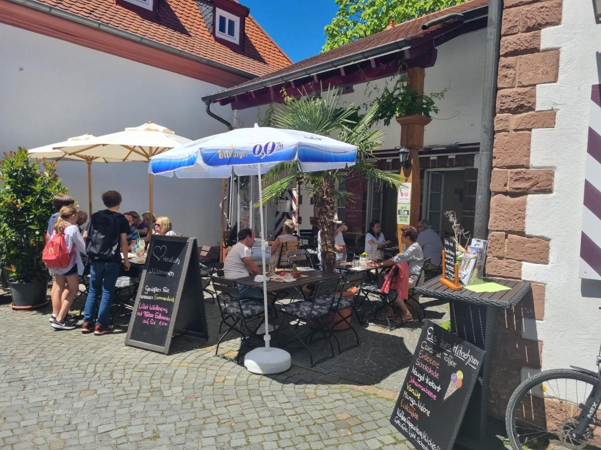 Готель Landgasthaus "Zum Engel" Neuleiningen Екстер'єр фото